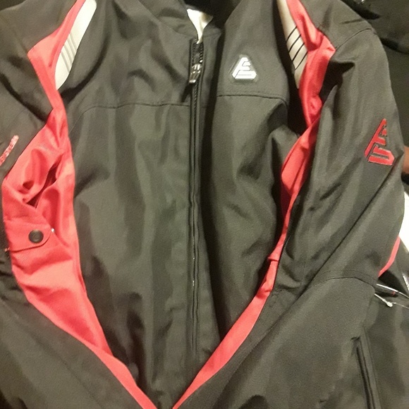 Fieldsheer and mobile warming jackets - Picture 6 of 8